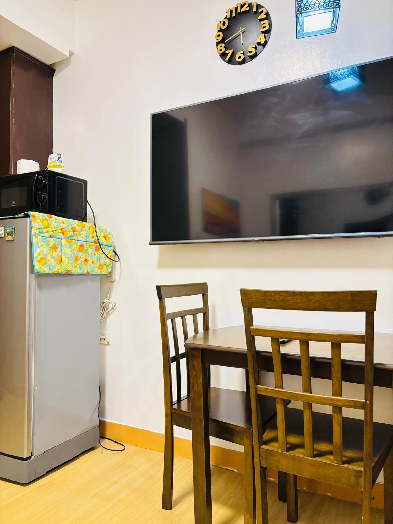 Trees Residences - Tower 11 1Br With Balcony Manila Ngoại thất bức ảnh