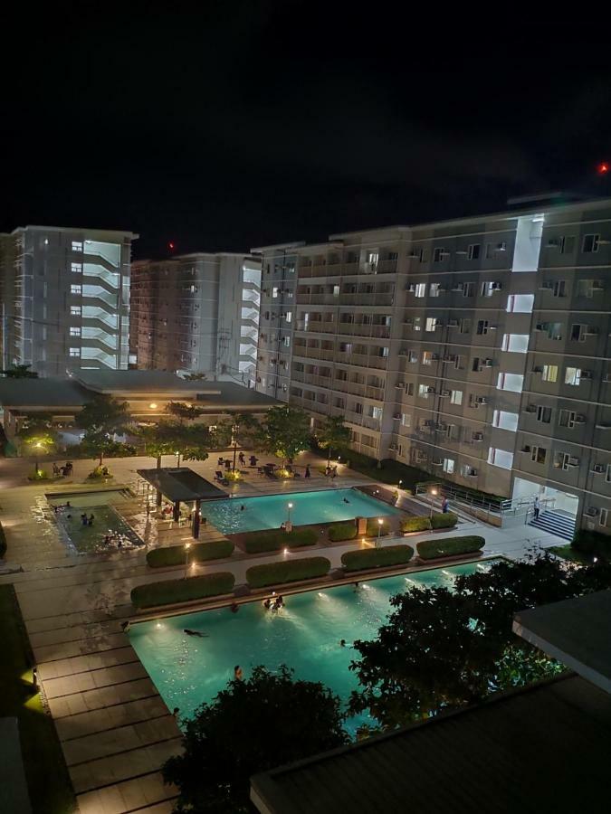 Trees Residences - Tower 11 1Br With Balcony Manila Ngoại thất bức ảnh